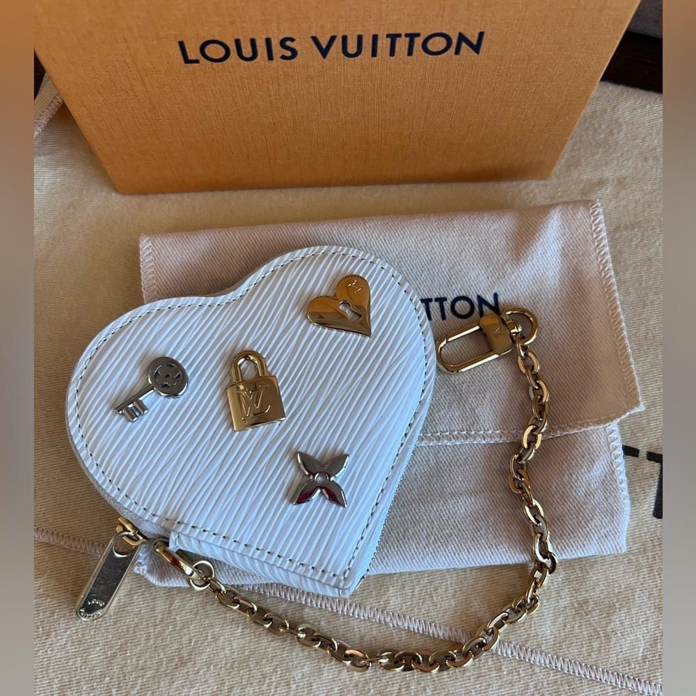 Louis Vuitton Epi White Leather LOVE LOCK Charms Coin Zip Clip Chain Keychain - Picture 2 of 12